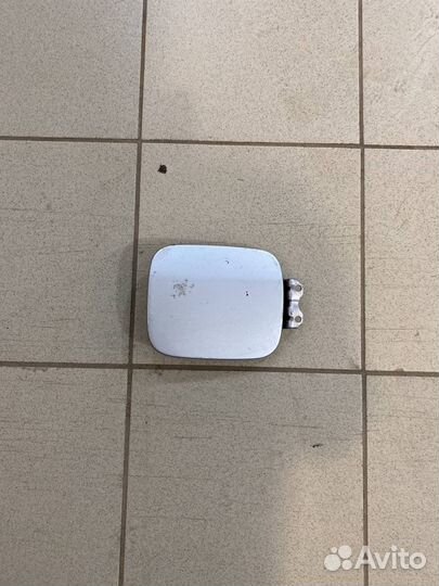 Лючек бензобака