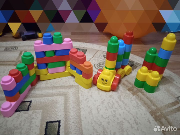 Конструктор паровозик для малышей