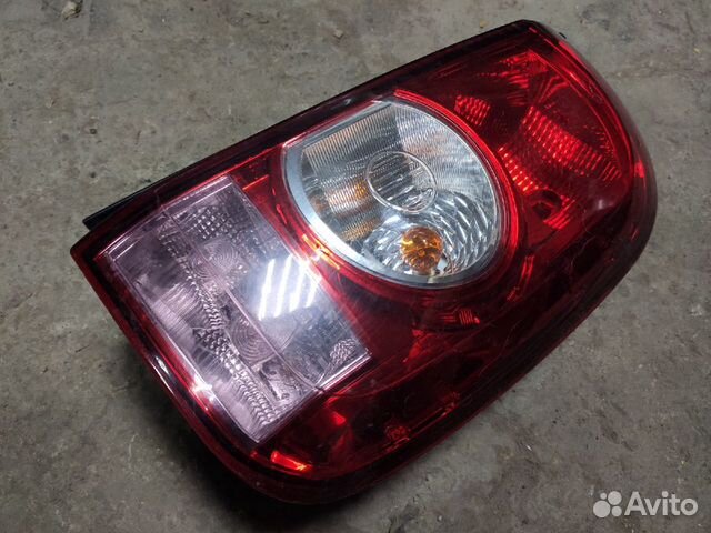 Фонарь правый Renault Duster