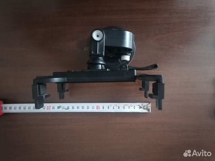 Крепление для планшета на стекло автомобиля