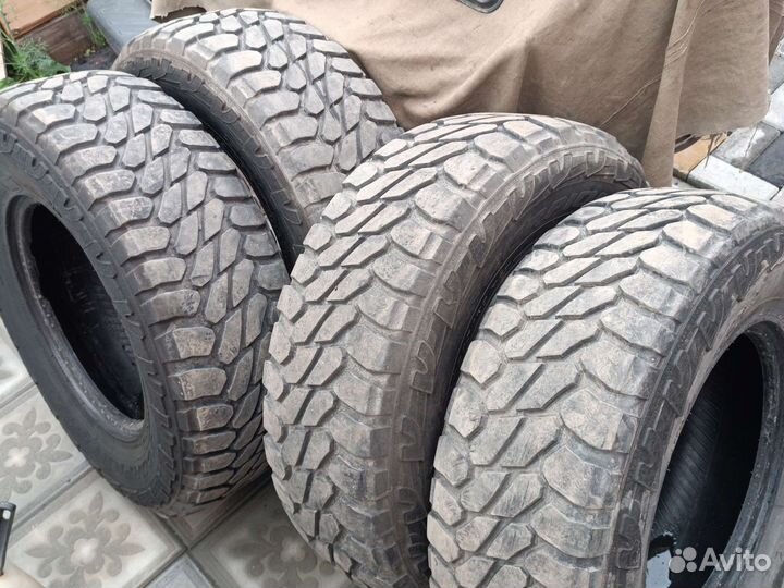 Pirelli Scorpion MTR 285/70 R17