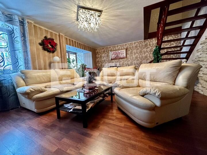 4-к. квартира, 126 м², 6/6 эт.