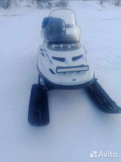 Снегоход Polaris Widetrak LX 500