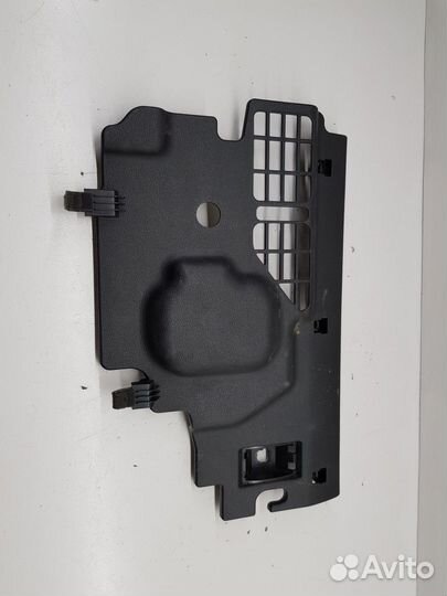 Накладка под торпедо правая (Hyundai Sonata)