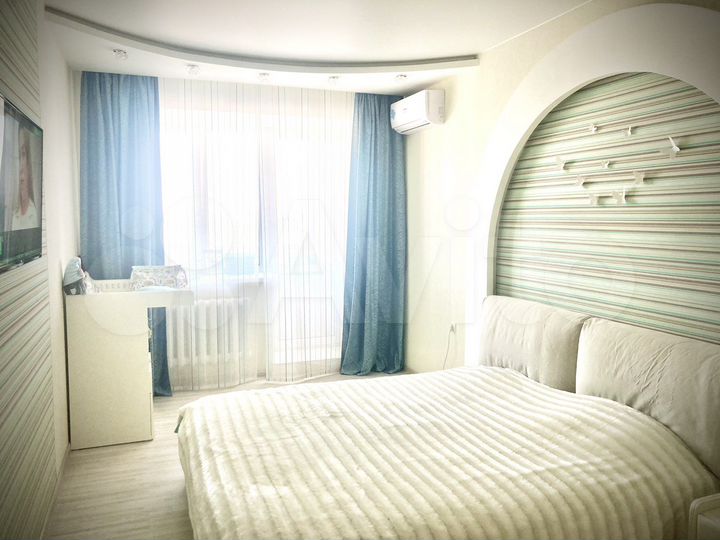 2-к. квартира, 82 м², 13/15 эт.