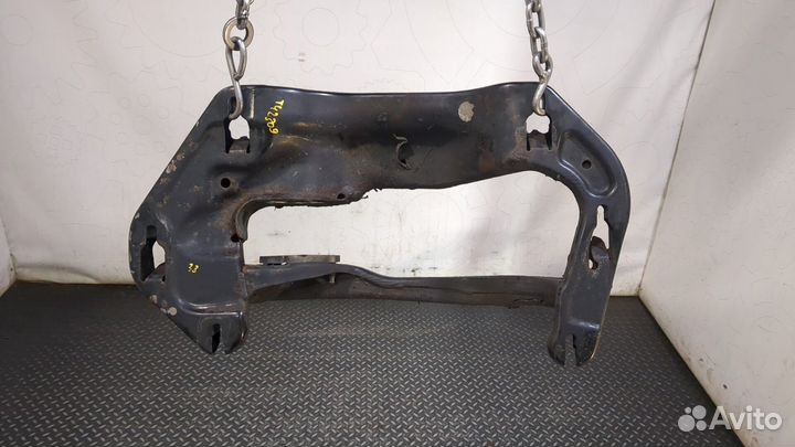 Балка под кпп BMW X5 E70, 2009