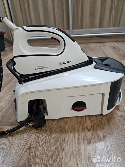 Утюг с парогенератором Bosch