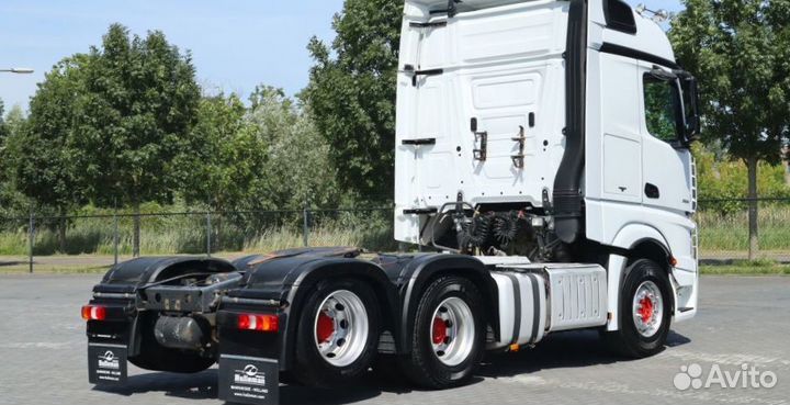 Pазбираем грузовик Mercedes-Benz Actros mpiv с 201