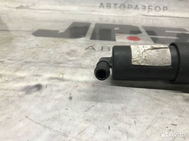 Форсунка омывателя фар левая Bmw X5 E70 4.8 N62B48