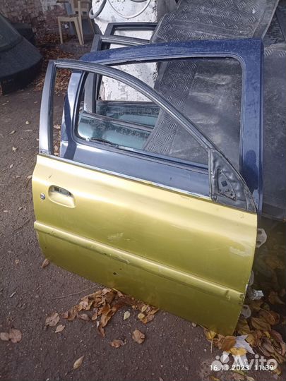 Дверь передняя правая Kia Rio 1 (1999-2002)