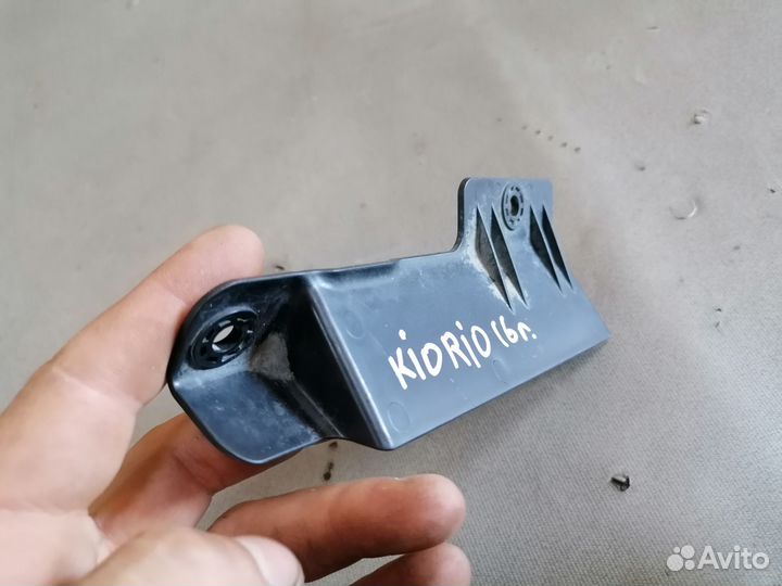 Кронштейн переднего бампера левый для Kia RIO 2016