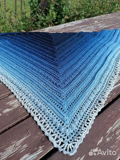 Бактус вязаный, платок
