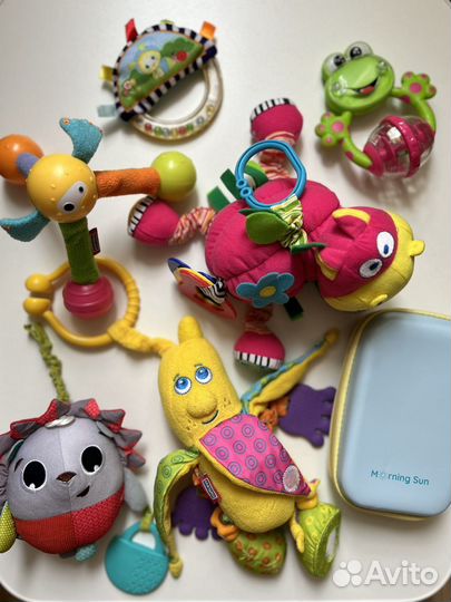 Развивающие игрушки для новорожденных пакетом