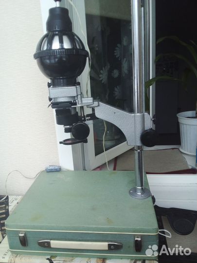 Фотоувеличитель с фотопринадлежностями