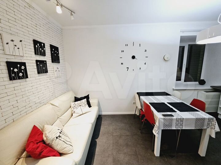 2-к. квартира, 67 м², 6/10 эт.