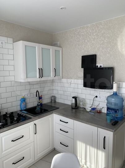 2-к. квартира, 54 м², 6/10 эт.