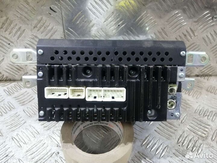 Магнитола Toyota Auris