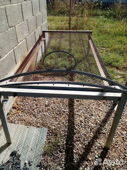 Кровать сеточная