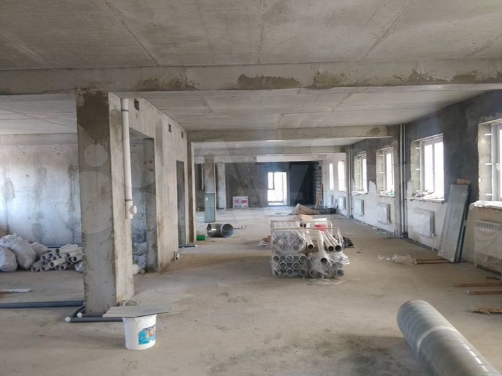 Здание,офис 1476 м²