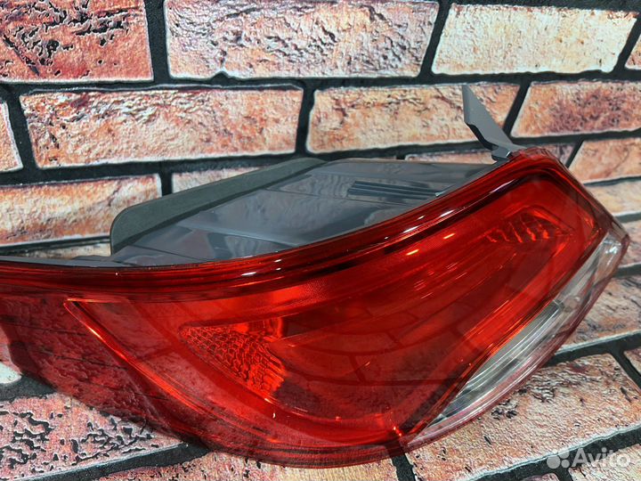 Фара задняя левая в крыло Hyndai Solaris 1 2014-17