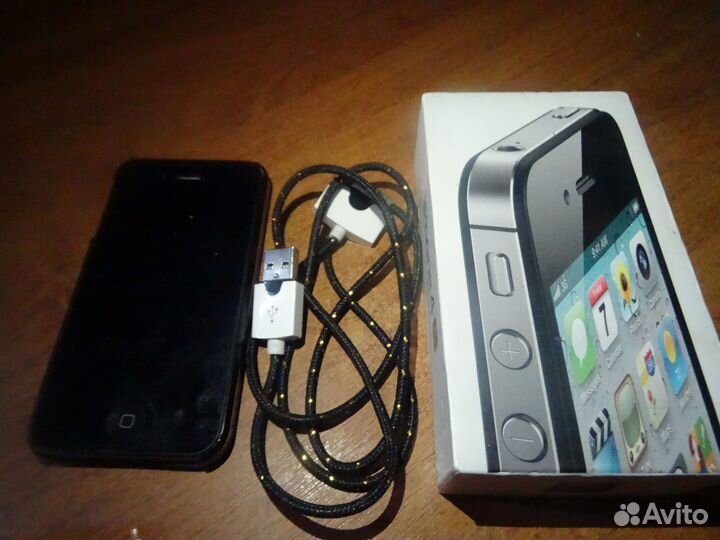 iPhone 4S, 16 ГБ