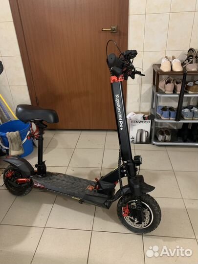 Продаю электро самокат куго м4 про +