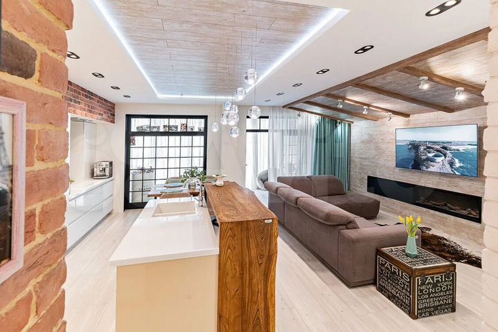 3-к. квартира, 110 м², 3/17 эт.