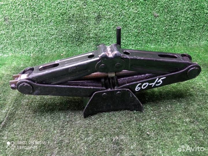 Домкрат Opel Corsa D (2006-2015)