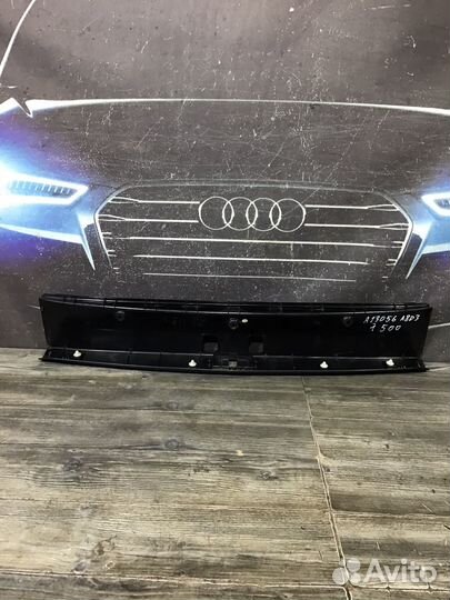 Кожух замка багажника Audi A8 D3 Ауди
