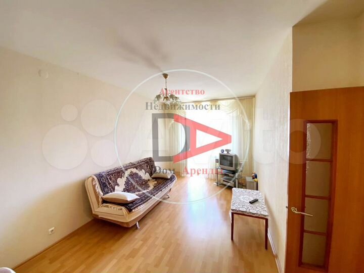 2-к. квартира, 60 м², 3/12 эт.