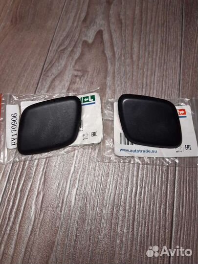 Крышка форсунки омывателя фар Ford Focus 3