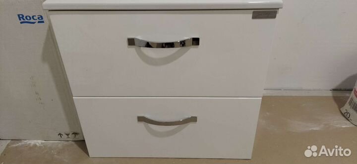 Новая навесная тумба с раковиной Jakob Delafon