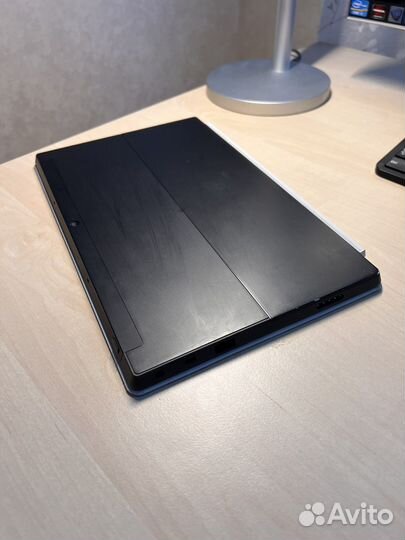 Планшет Microsoft на windows с клавиатурой