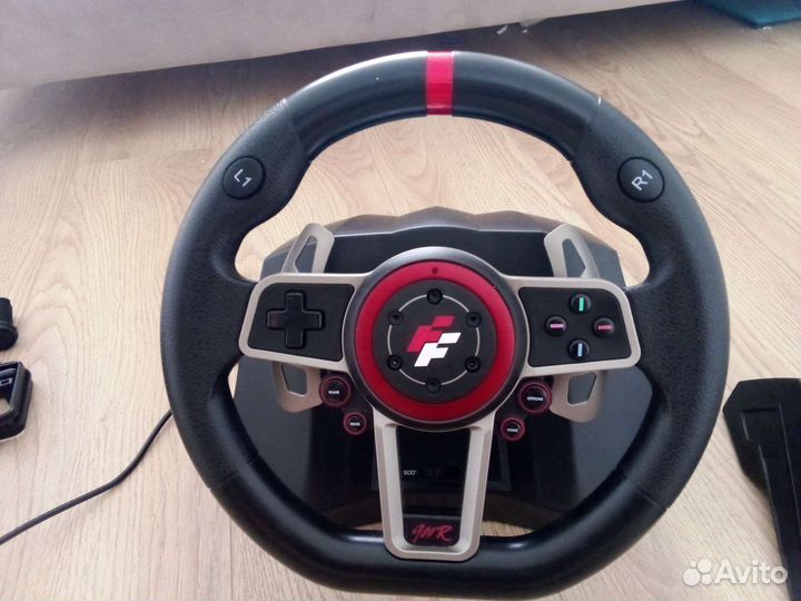 Игровой руль с педалями и коробкой передач