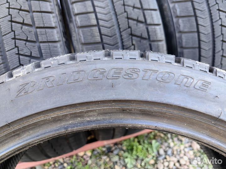 Bridgestone Blizzak VRX 225/40 R18