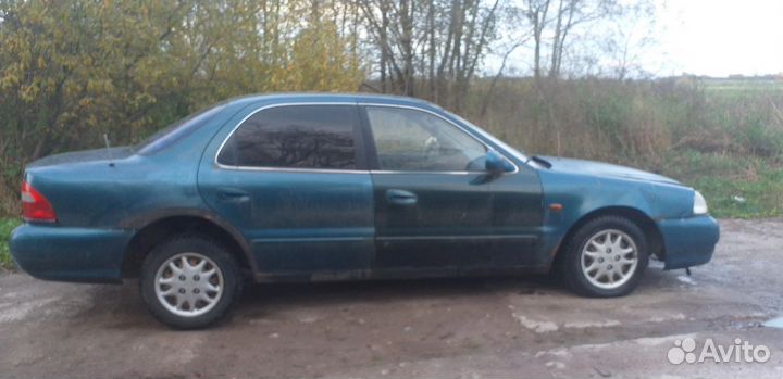 Kia Clarus 2.0 МТ, 2001, битый, 245 166 км