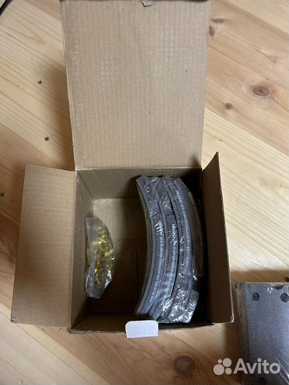 Накладки тормозные передние FVR34(NQR75,90)