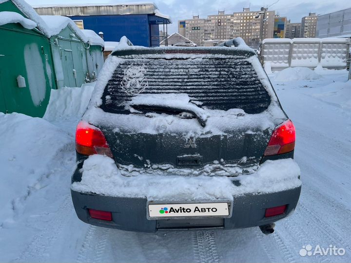 Mitsubishi Outlander 2.4 AT, 2003, 235 000 км