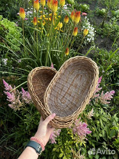 Корзина плетеная из бумажной лозы