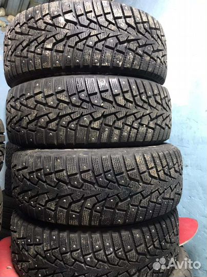 Maxxis ArcticTrekker NP3 215/55 R17