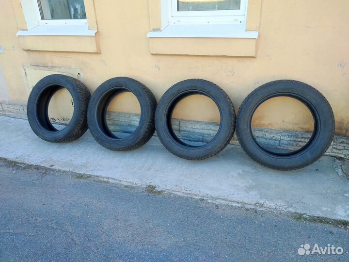 Nokian Tyres Hakkapeliitta 8 SUV 235/55 R20