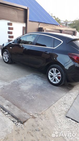 Opel Astra 1.4 AT, 2012, 205 000 км