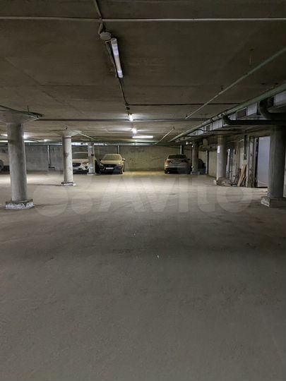 Машиноместо, 15 м²