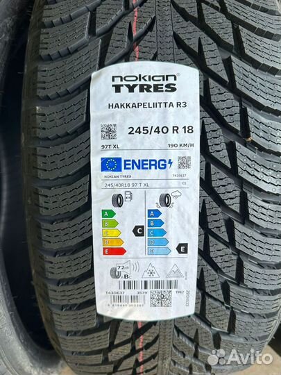 Nokian Tyres Hakkapeliitta R3 245/40 R18 97T