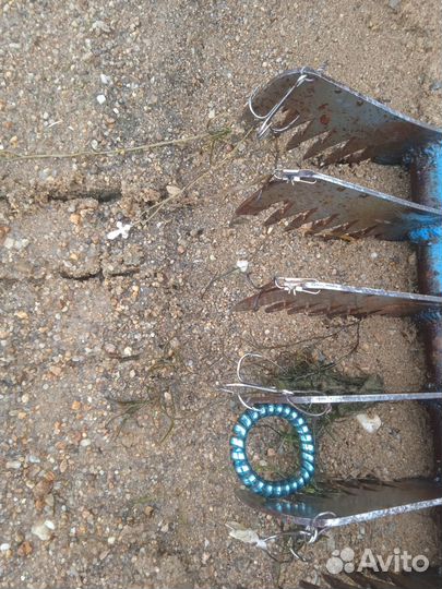 Помощь в поиске потеряшек на воде, пляж