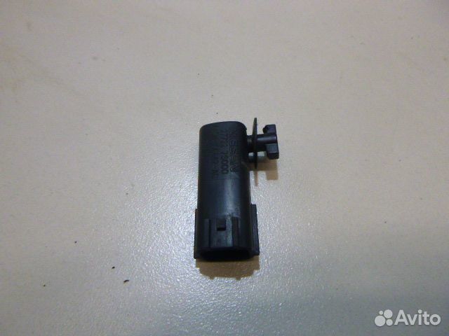 Датчик температуры воздуха Infiniti QX56