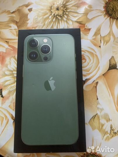 Коробка от iPhone 13 pro