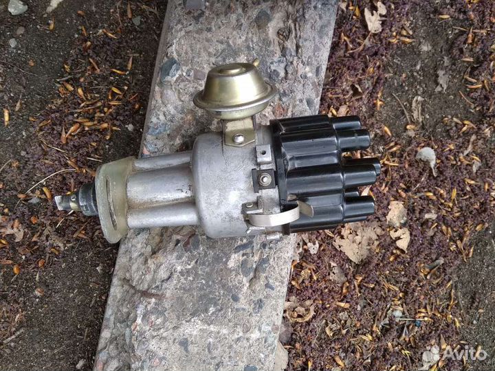 Распределитель зажигания (трамблер)