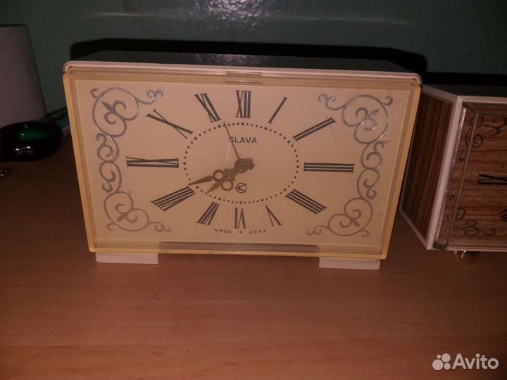 Часы будильник СССР