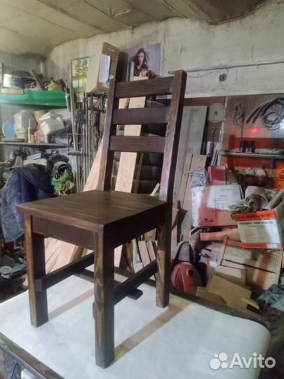 Кухонный стол и стулья комплект